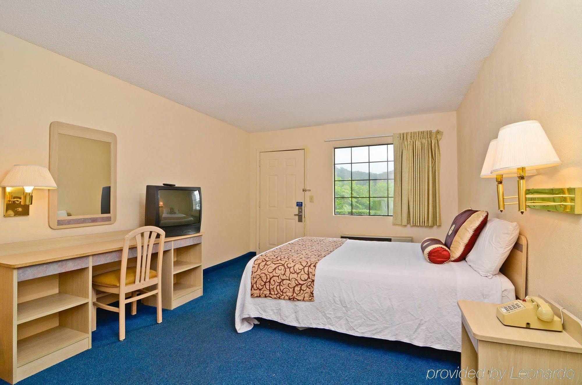 Amerivu Inn & Suites - Helen - Downtown Bilik gambar